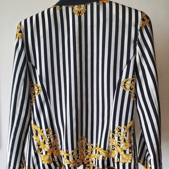 100% Silk Vintage Versace Blazer - Picture 3 of 4
